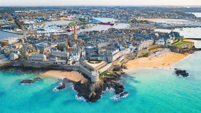 Vue aérienne de Saint-Malo, cité corsaire