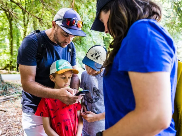 Chasse aux trésors en forêt de Villecartier - Trésors de Haute Bretagne